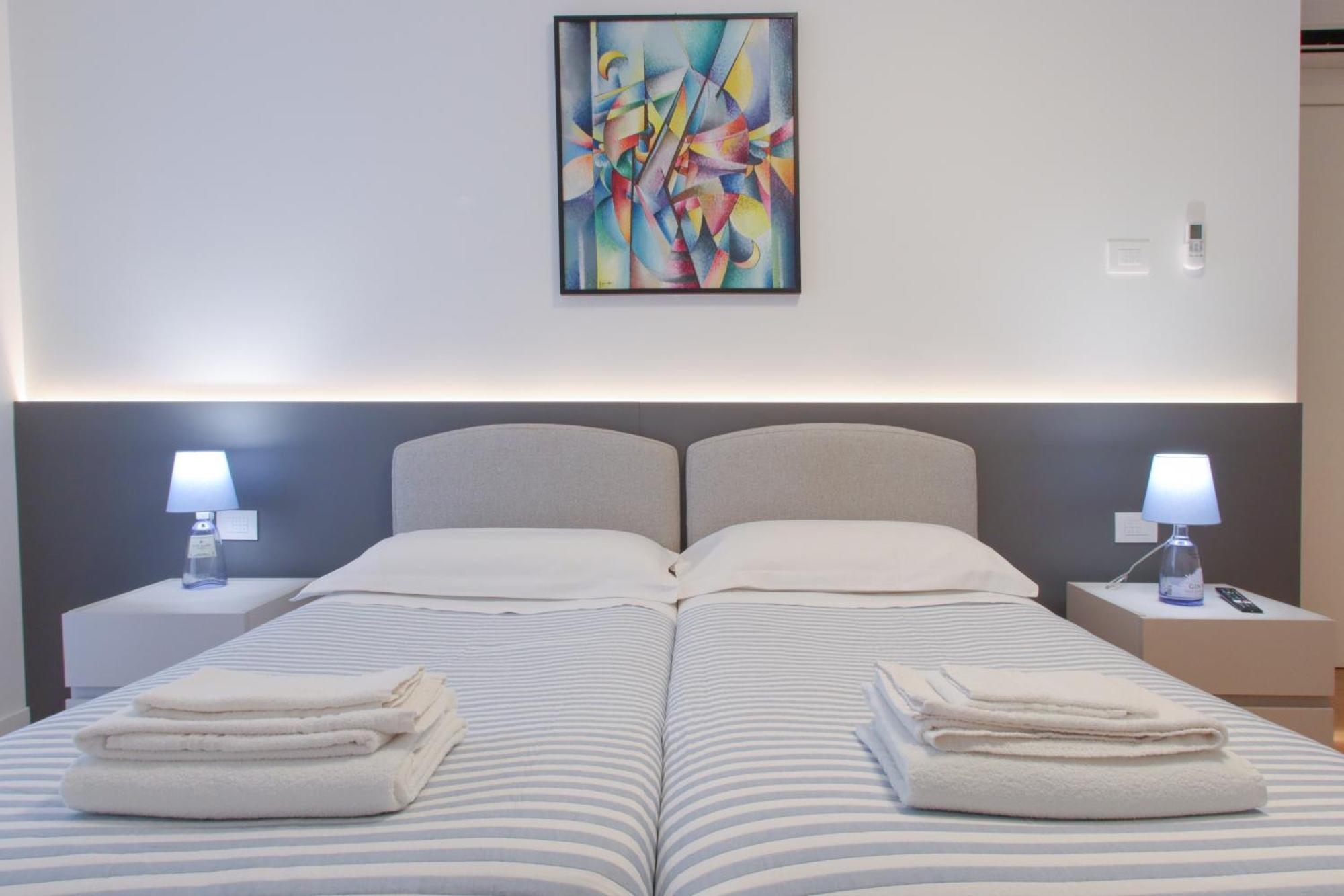 Casa Ardo Wifi & Free Parking In Lecco Center Exterior foto