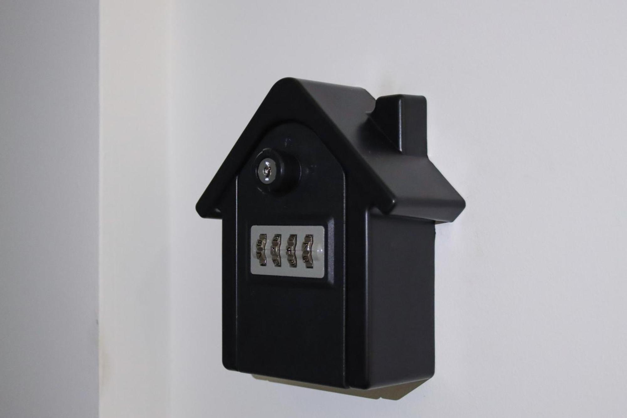 Casa Ardo Wifi & Free Parking In Lecco Center Exterior foto