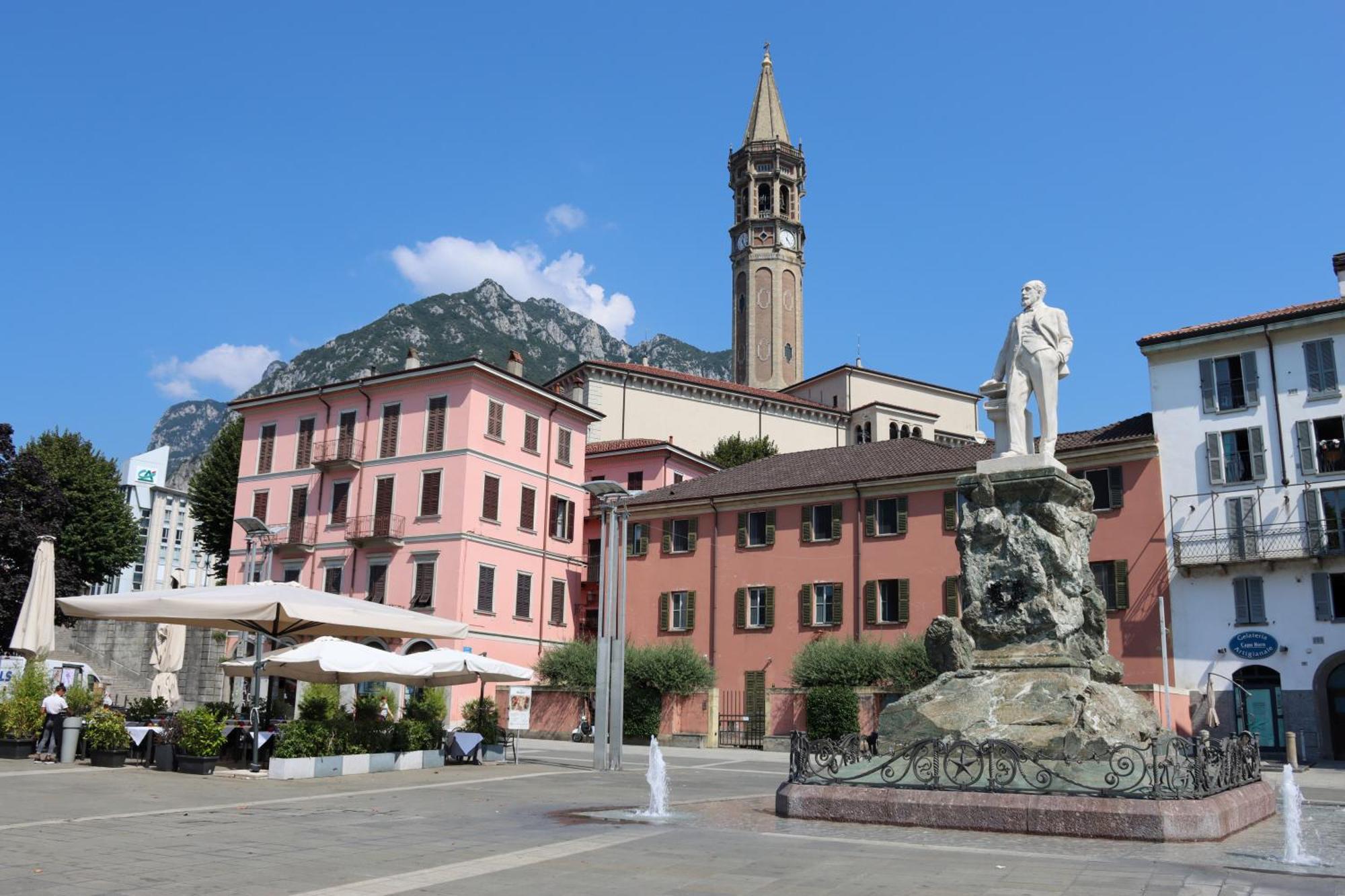 Casa Ardo Wifi & Free Parking In Lecco Center Exterior foto
