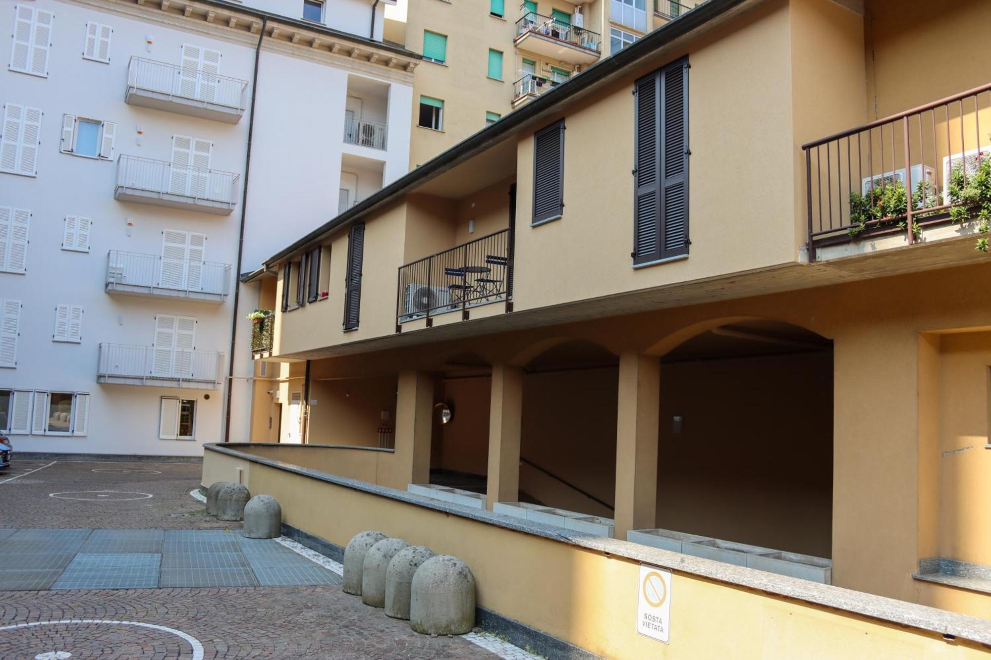 Casa Ardo Wifi & Free Parking In Lecco Center Exterior foto