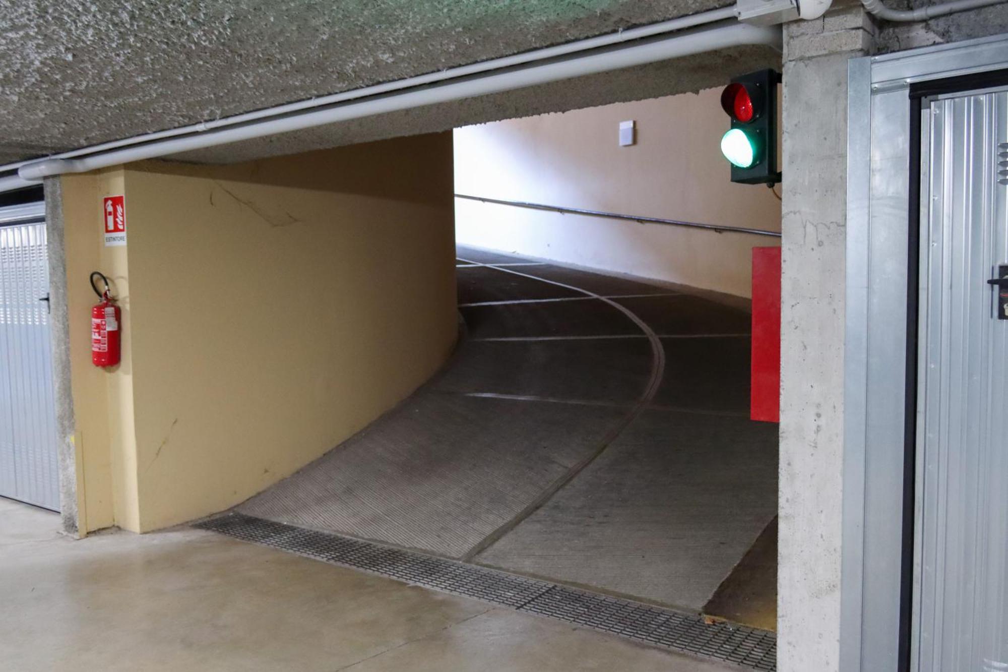 Casa Ardo Wifi & Free Parking In Lecco Center Exterior foto